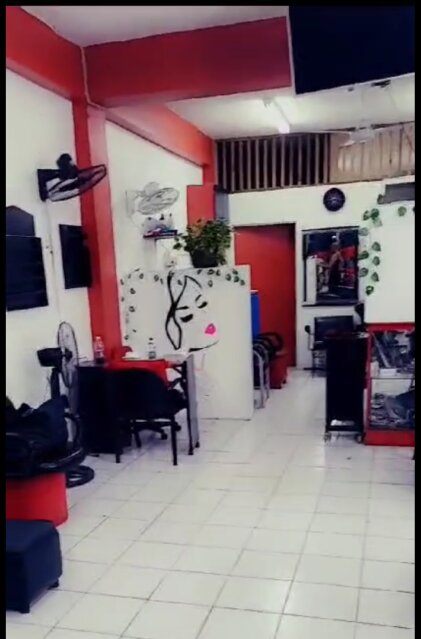 Nail..station..lash Space And Hair Booth