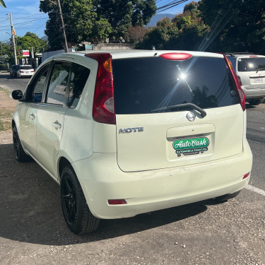 2011 Nissan Note