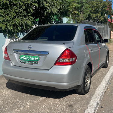 2012 Nissan Tiida