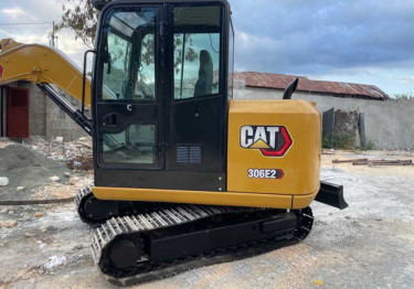 2018 Excavator  306e2