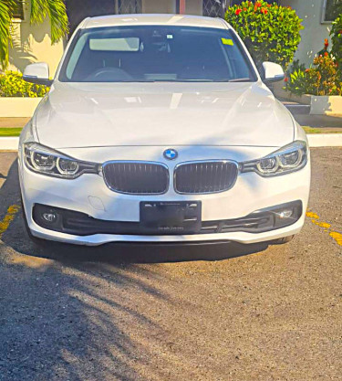 BMW 3 - Series 1,5L 2017