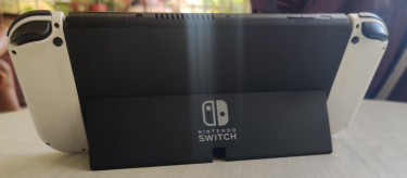 Nintendo Switch Plus 2 Games