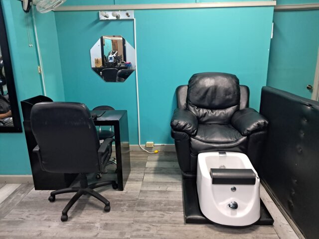 Nail Booth For Rent