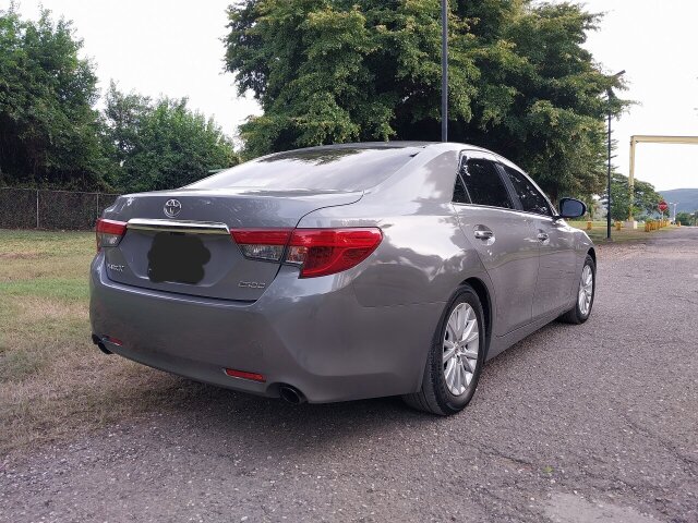 2016 Toyota Mark X