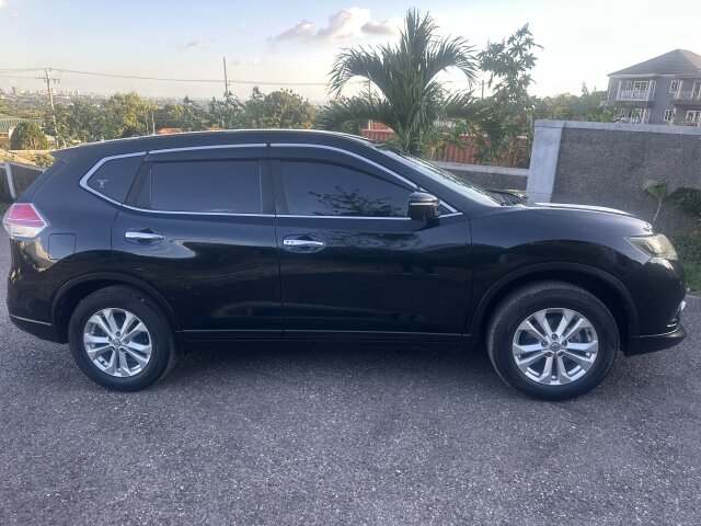 Nissan X Trail