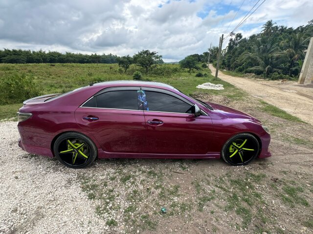 2013 Toyota Mark X Sports