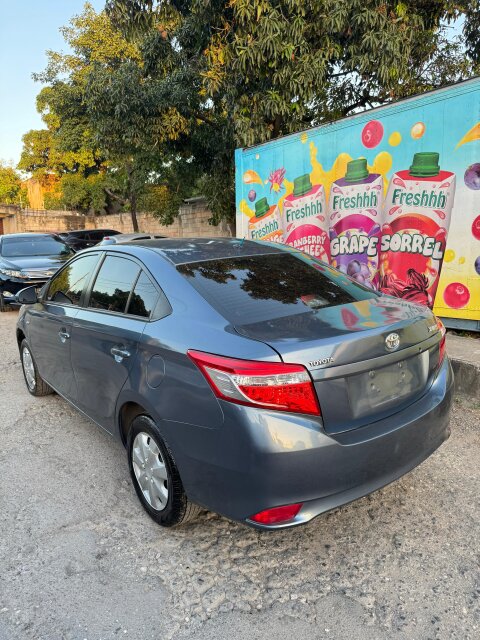 2018 Toyota Yaris 8763492969