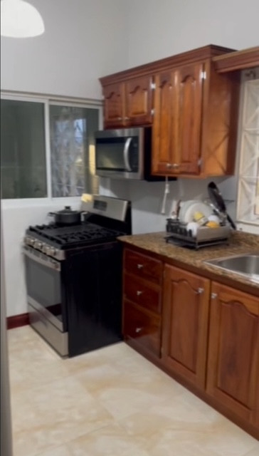 1 Bedroom /1 Bathroom / Fully Furnished / Unit C