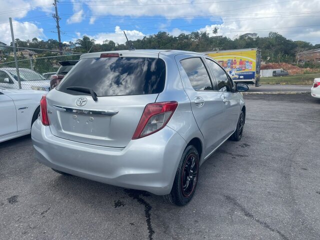 2011 TOYOTA VITZ