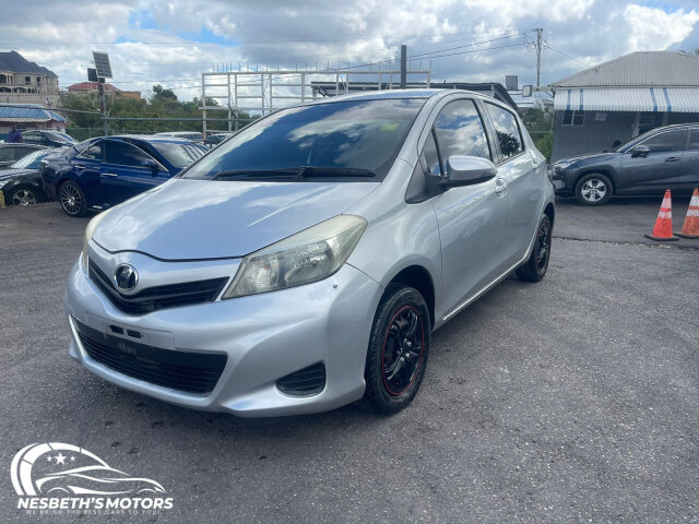 2011 TOYOTA VITZ