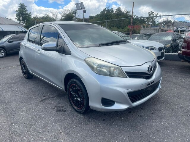 2011 TOYOTA VITZ