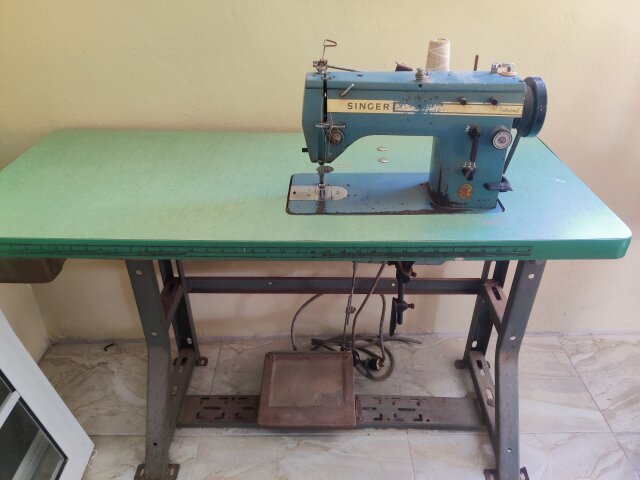 Singer Table Top Sewing Machine Industrial