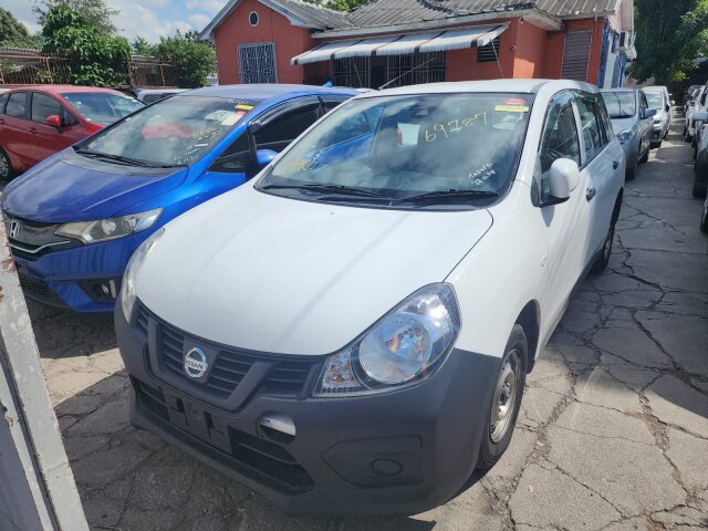 2019 NISSAN AD WAGON SILVER AND WHITE