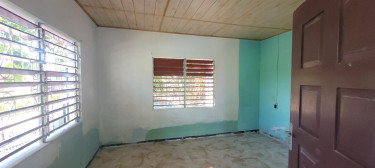 2 Bedroom House For Sale St. Catherine, Bog Walk