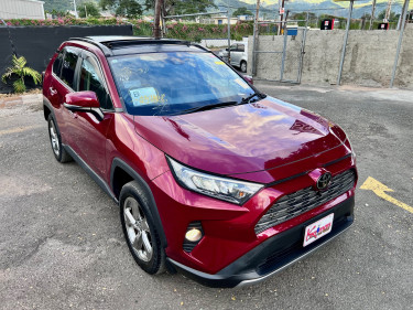 2021 TOYOTA RAV4 (NEWLY IMPORTED)