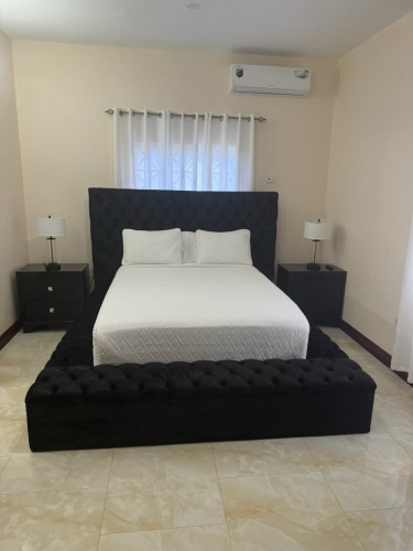 1 Bedroom/1 Bathroom Fully Furnished/ Unit B