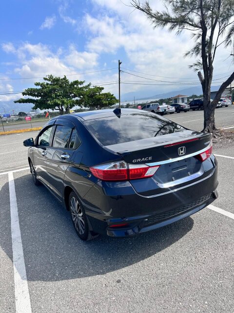 2018 HONDA GRACE HYBRID