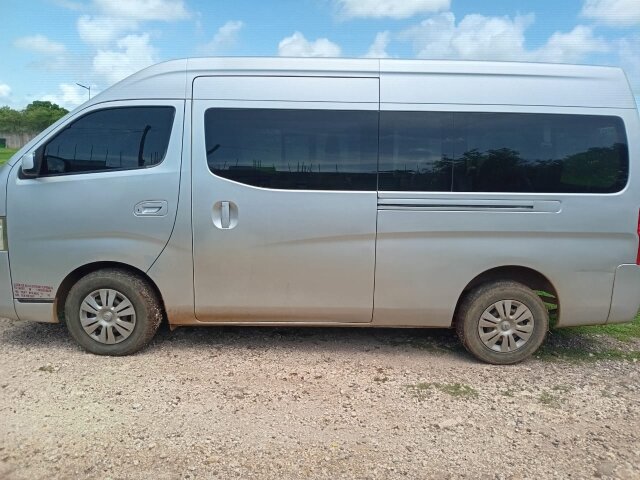 Nissan Caravan 2014