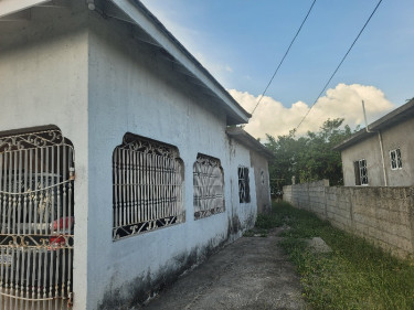 6 Bedrooms 4 Bathrooms