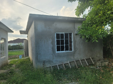 6 Bedrooms 4 Bathrooms