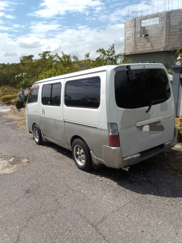 2005 Nissan Caravan -Salvage- 1JZ Engine