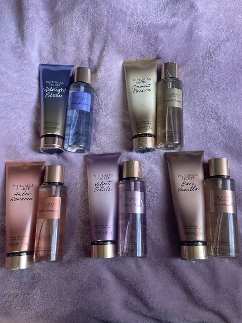 Victoria Secret Set Available