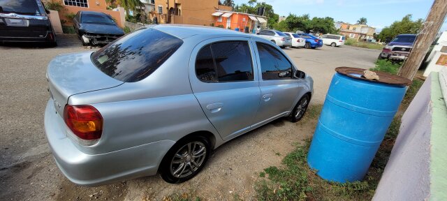 2003 Toyota Platz