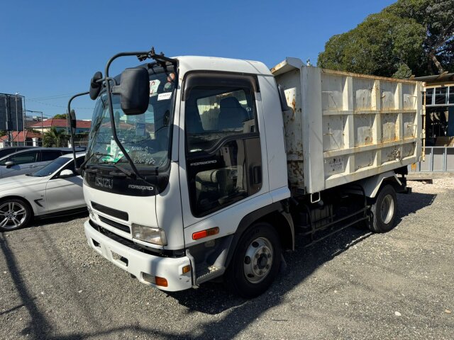 2006 ISUZU FORWARD TIPPER TRUCK