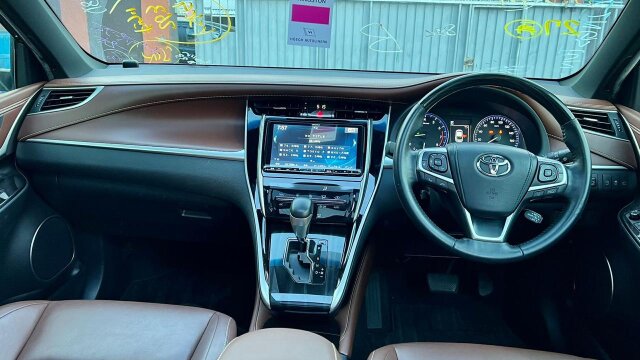 2018 TOYOTA HARRIER