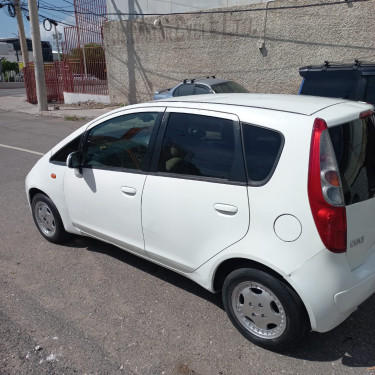 2010 Mitsubishi Colt 