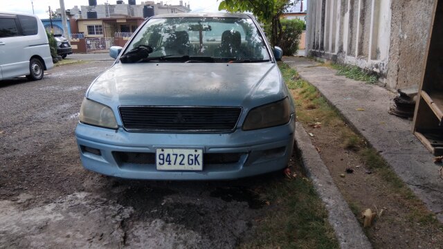 2000 Mitsubishi Cedia