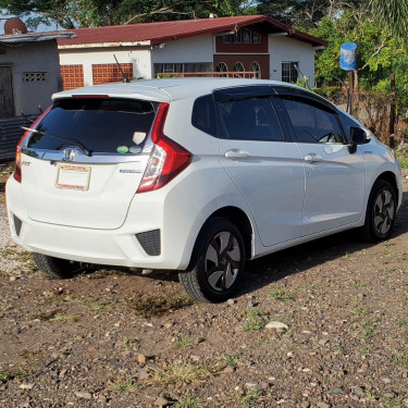 2015 Honda Fit Hybrid 