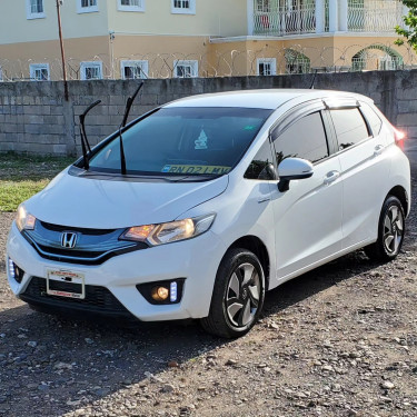 2015 Honda Fit Hybrid 