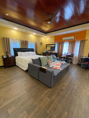 5 Bedroom House For Sale St. Catherine