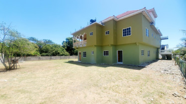 6 Bedroom House For Sale St. Thomas, Lyssons