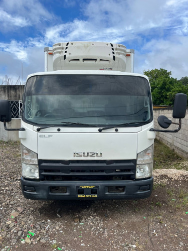 2014 Isuzu Elf