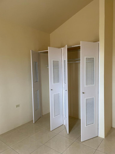 2 Bedrooms 1 Bathroom Rental