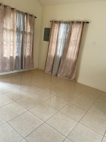 2 Bedrooms 1 Bathroom Rental