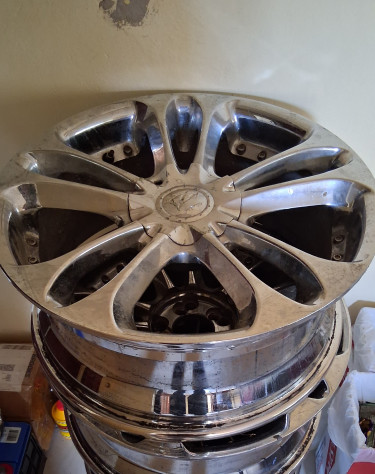 18in Chrome Rims (5Lug/Toyota  Universal)