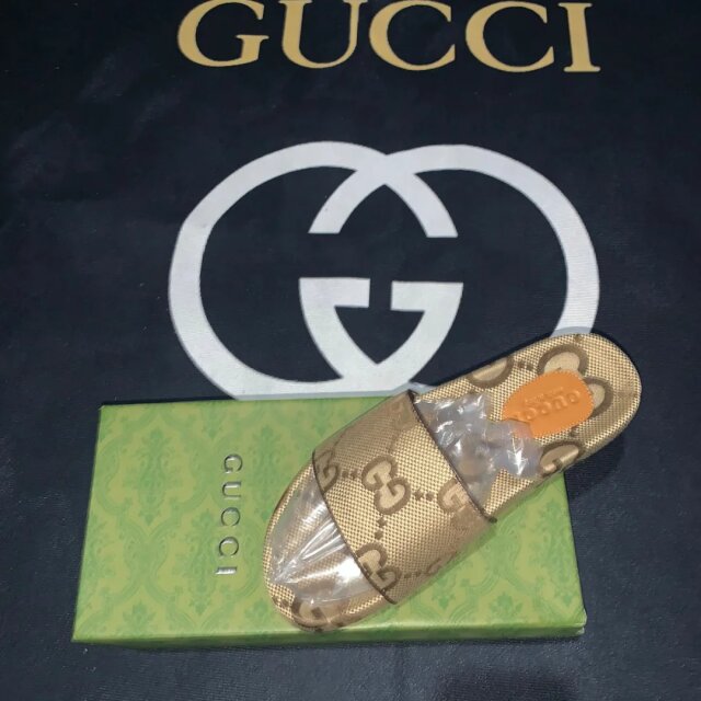 Gucci GG Slides