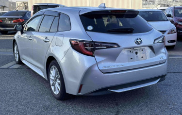 2019 Toyota Corolla Touring Hybrid