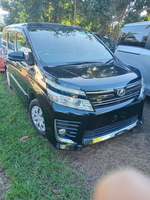 2015 Toyota Voxy