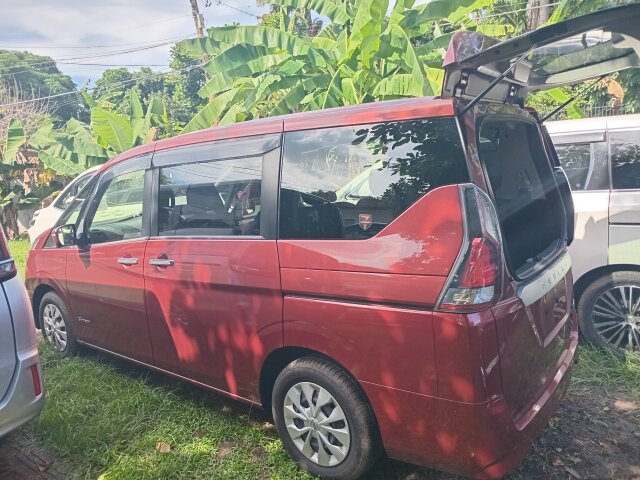 2017 Nissan Serena