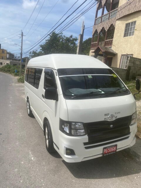 2011 Toyota Hiace