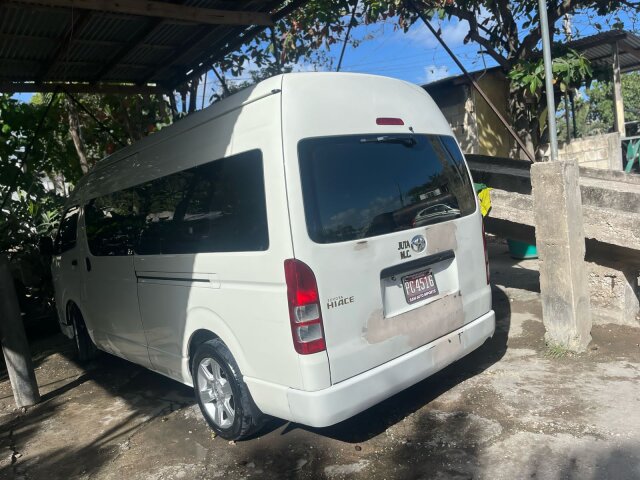 2015 Toyota Hiace