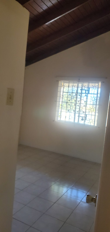 2 Bedroom House For Rent 