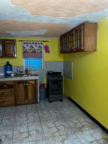  2 Bedroom Portsmouth Portmore 