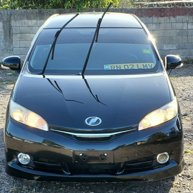 2013 Toyota Wish 