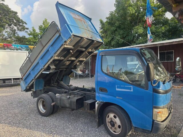 2006 Toyota Dyna Truck