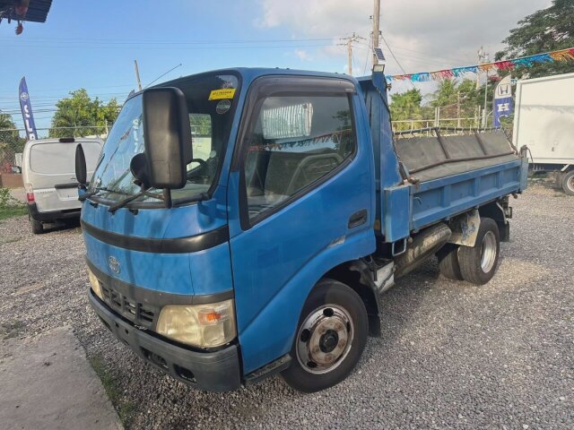 2006 Toyota Dyna Truck